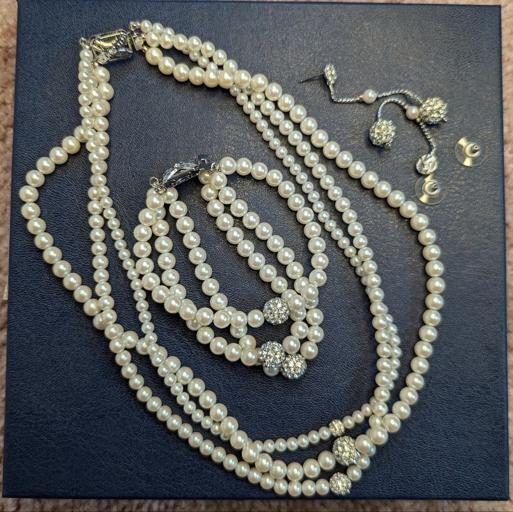 Pearl Parure necklace bracelet earrings faux pearl rhinestone…